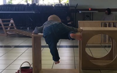 A JeJoueMot’, les enfants sont libres de leurs mouvements et de leurs initiatives…