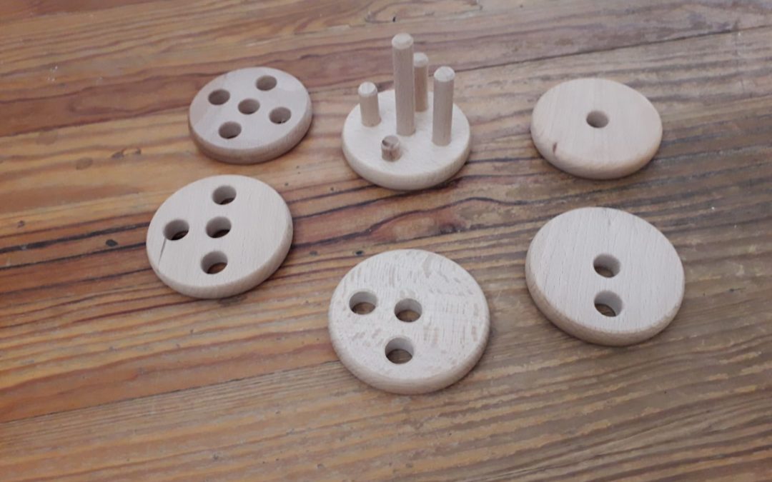 Jeu d’encastrement en bois