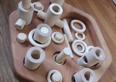 Jeu d’adresse et d’emboîtement en bois