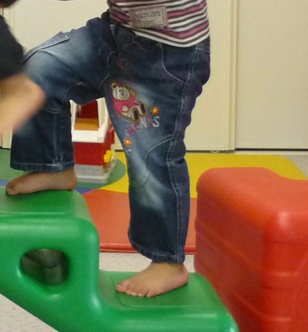 Diaporama étape 19: Monter l’escalier en alternant les  pieds