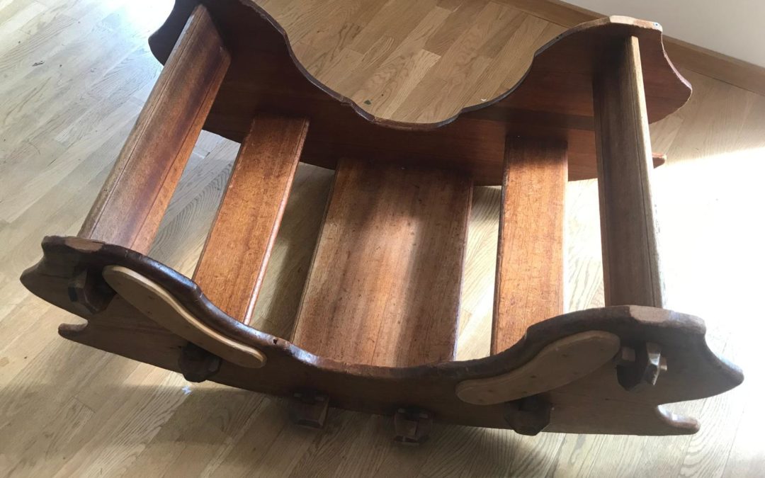 Arche à bascule en bois