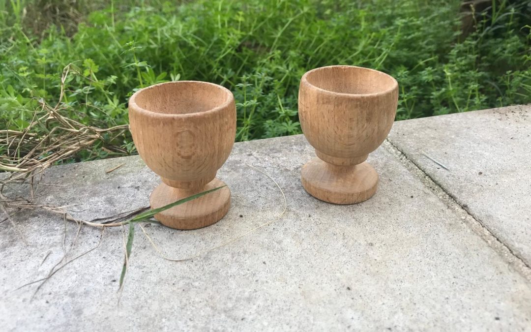 Coquetier en bois