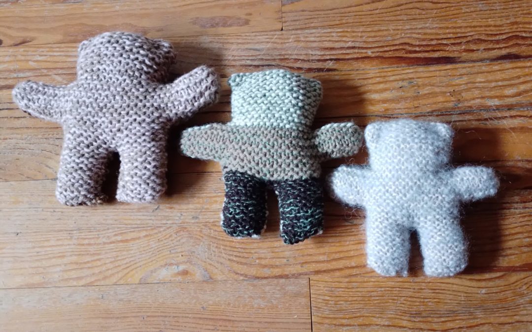 Famille d’oursons en laine